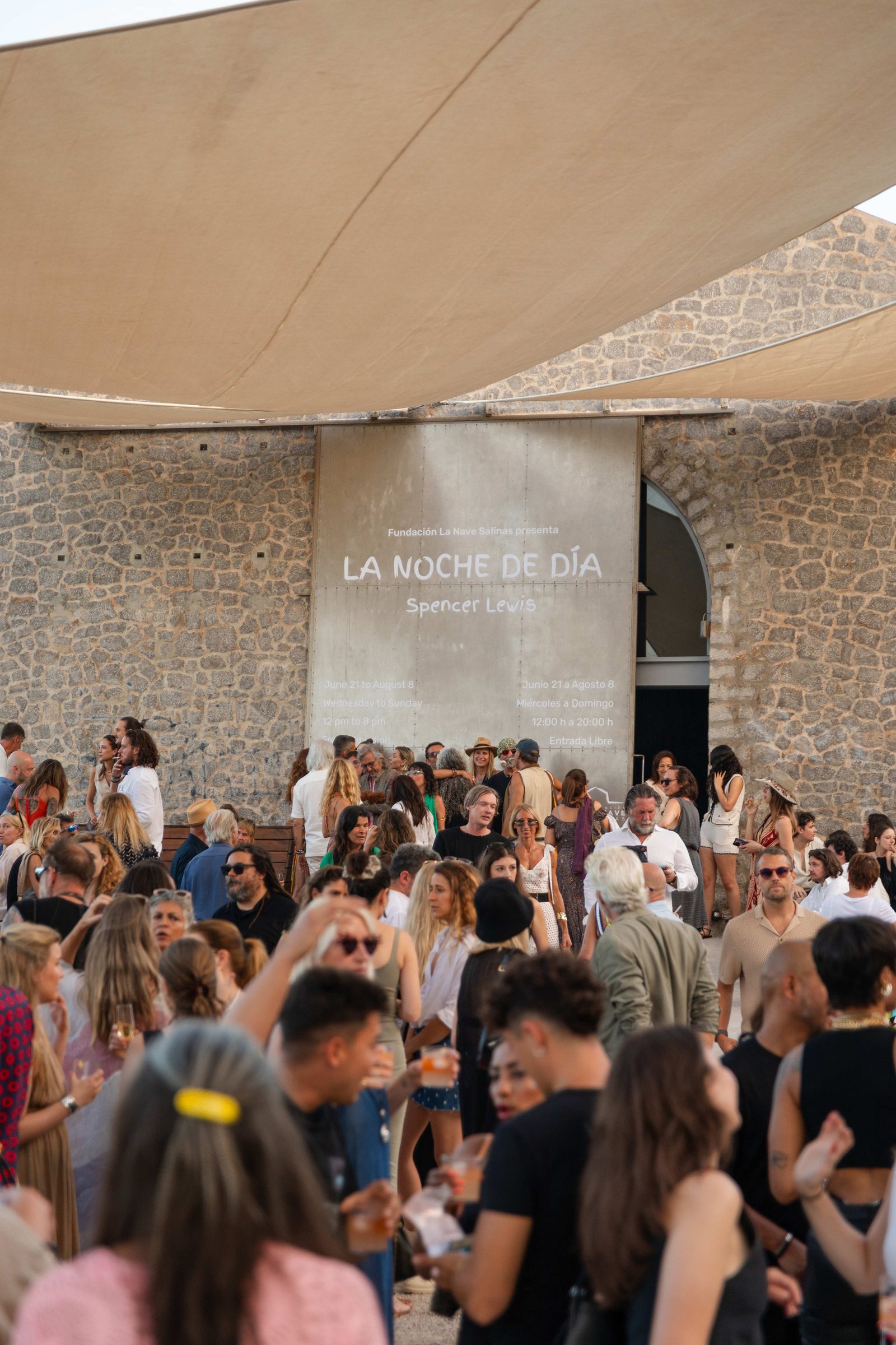Installation view of La Noche de Día, 2025